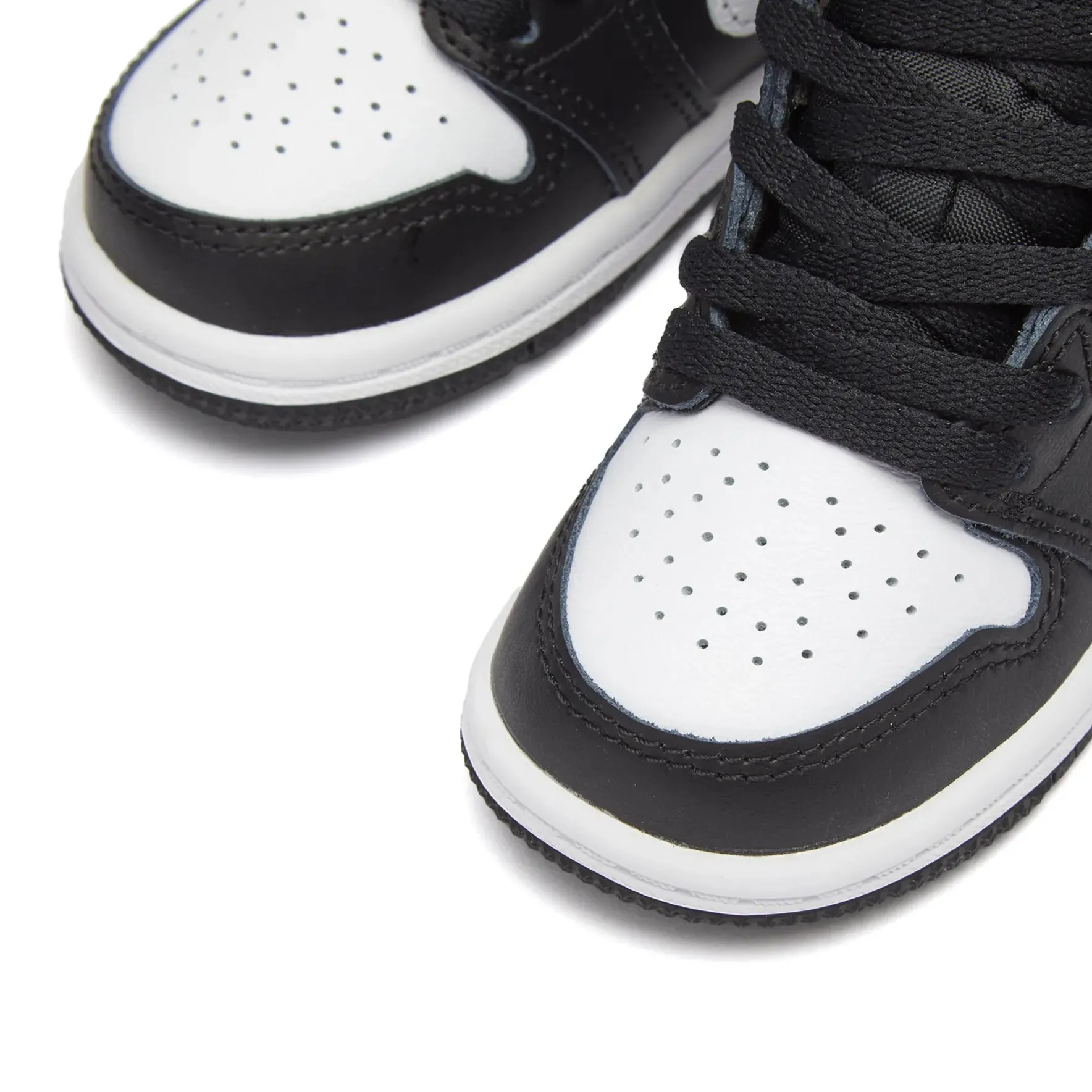 Air Jordan 1 Retro High OG TD Sneakers, Black/White