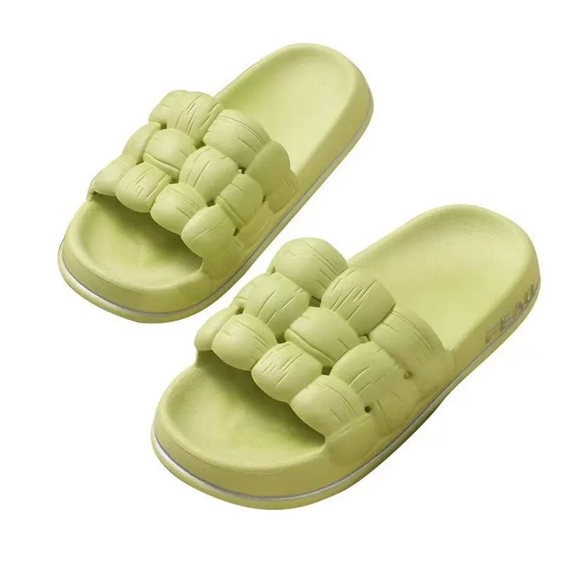 CozyClouds | Trendy Summer Style | Fashionable Slippers