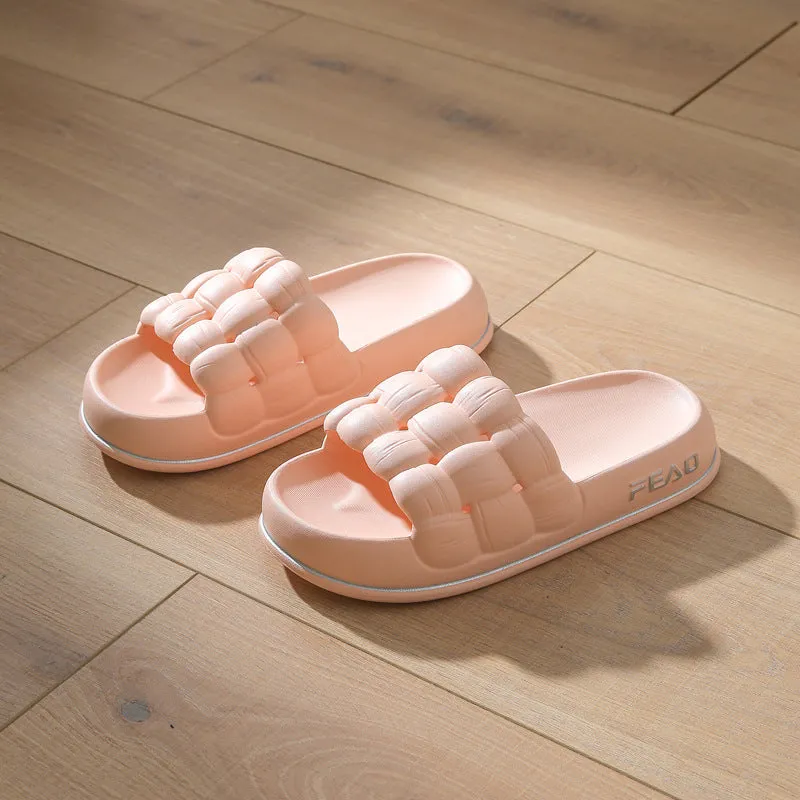 CozyClouds | Trendy Summer Style | Fashionable Slippers