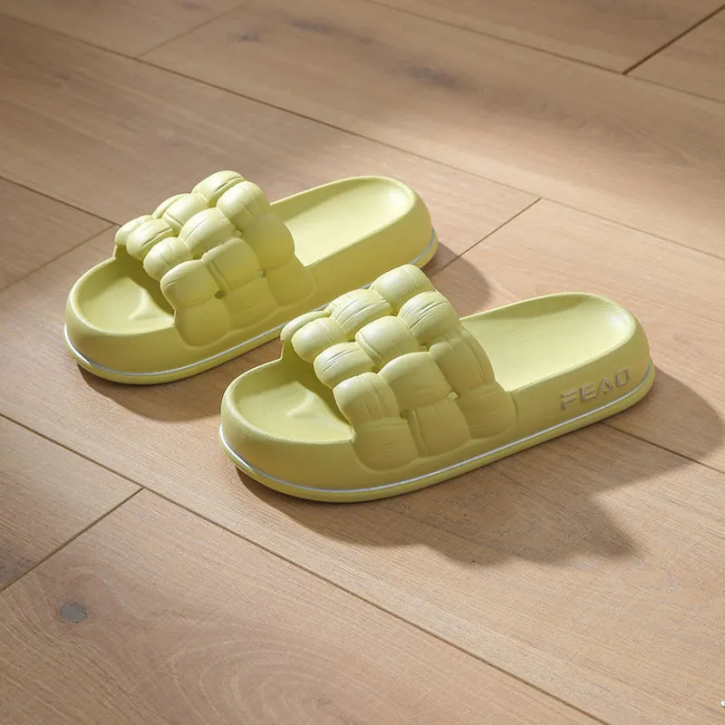 CozyClouds | Trendy Summer Style | Fashionable Slippers