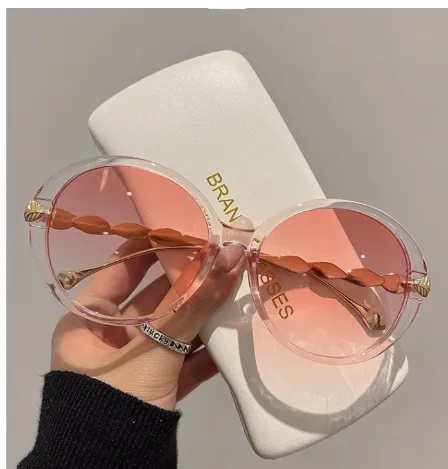 "Spa Day" Women's Glam Round Sunglasses