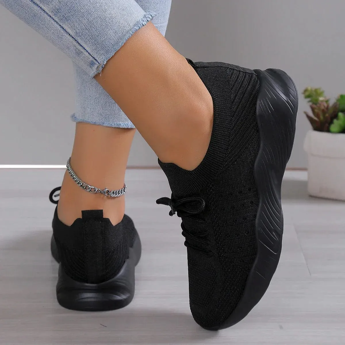 Zinnia | Premium Orthopaedic Walking Shoes